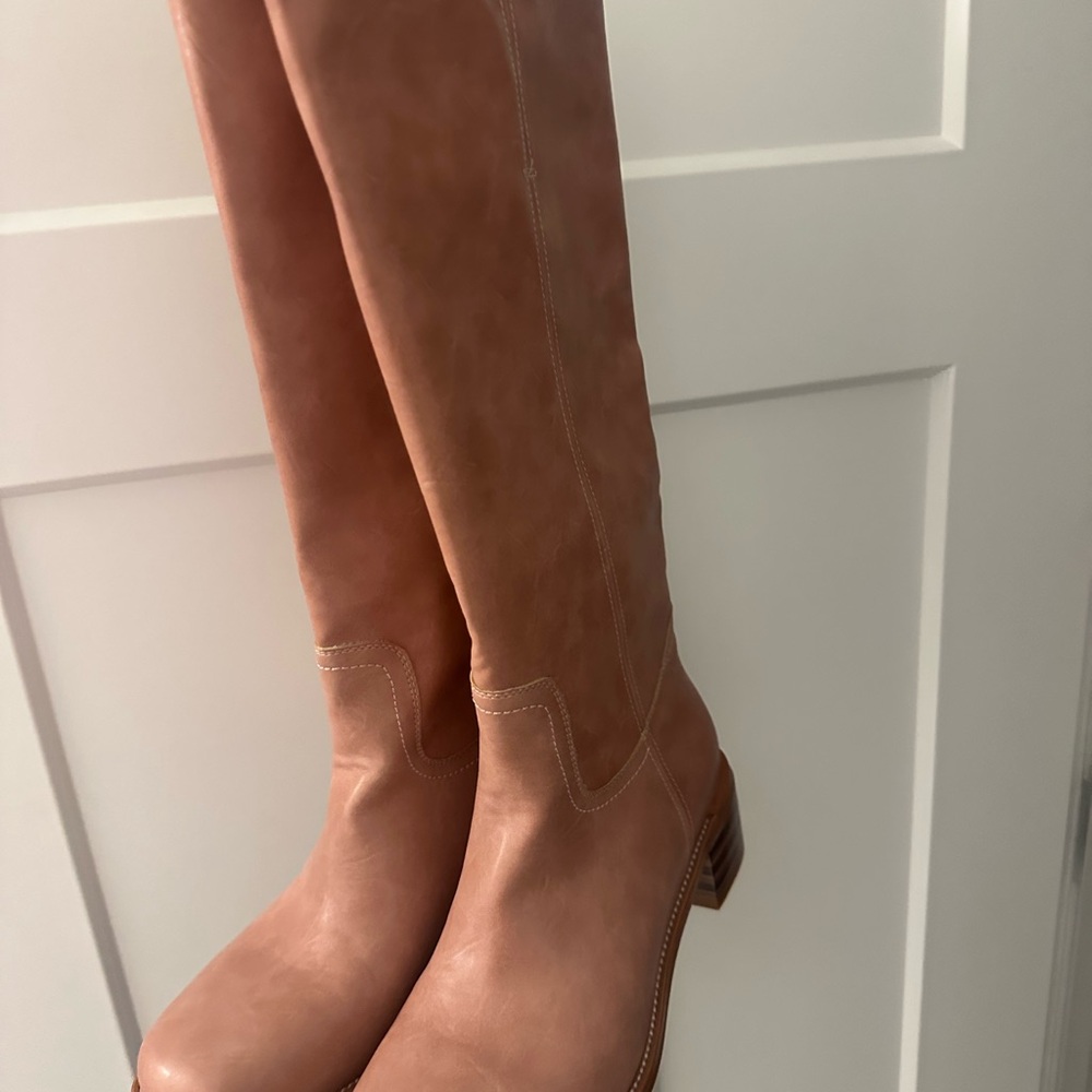 Pink Boots - Picture 3 of 4
